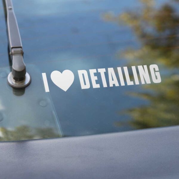 Auto Aufkleber I love detailing auf Heckscheibe
