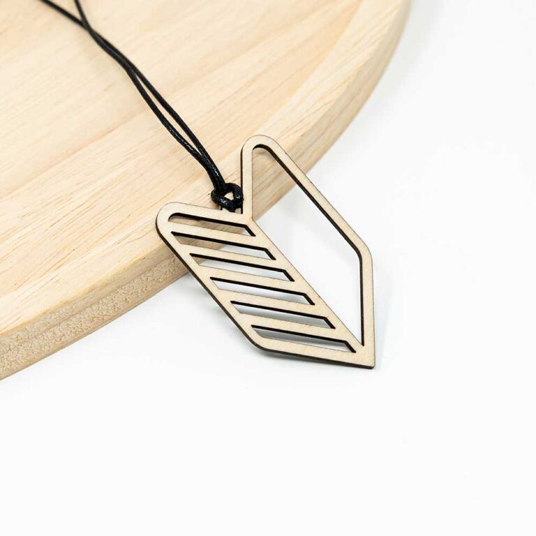 Auto Spiegelanhänger aus Holz - Wakaba Zeichen