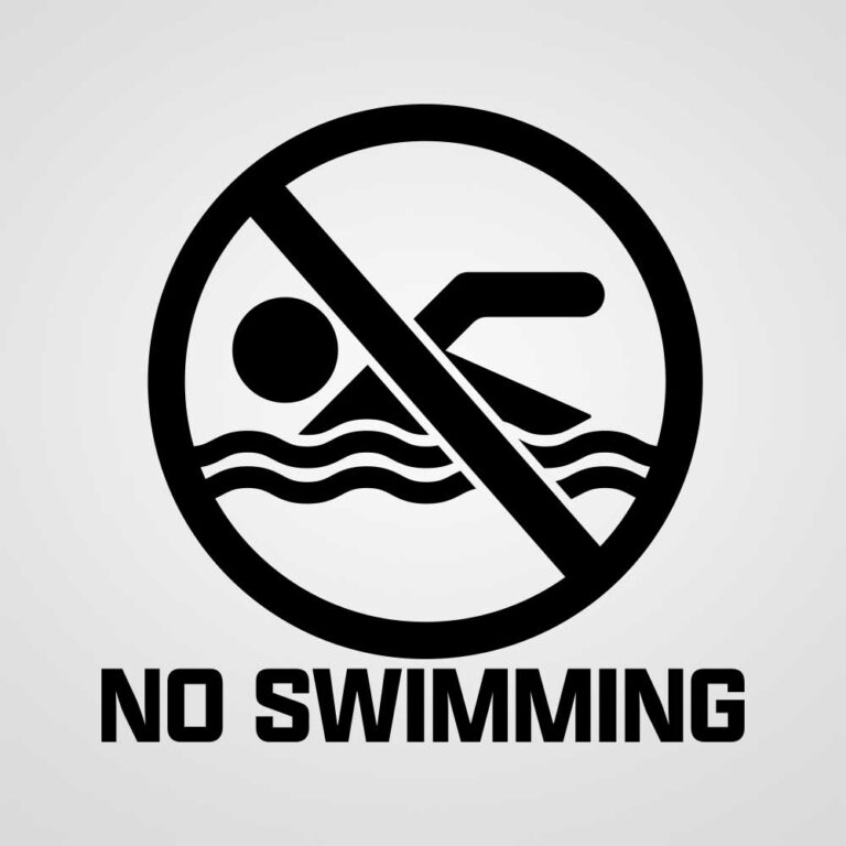 Klodeckel Aufkleber - No swimming